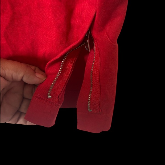 Gap - Picture 3 of 5